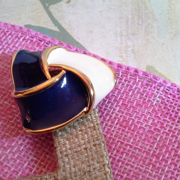 Triangle Triquetra Infinity Clip On Earrings - Picture 7 of 8